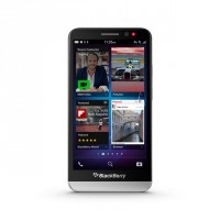 What is the price of BlackBerry Z30 ?