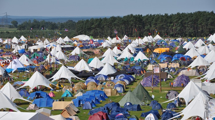 Jedziesz pod namiot, na festiwal ? Chcesz żeby Twoja bateria wytrzymała dłużej niż zazwyczaj ?