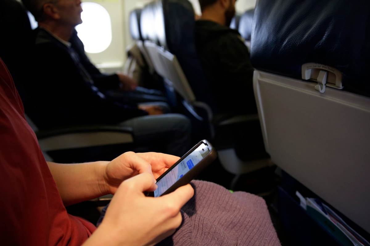 Flight and cell phone, all what you need to know