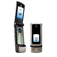 
Motorola KRZR K3 cuenta con sistemas GSM y HSPA. La fecha de presentación es  Febrero 2007. El dispositivo Motorola KRZR K3 tiene 50 MB de memoria incorporada. El tamaño de la panta