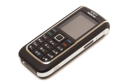 Nokia 6151 - Beschreibung und Parameter