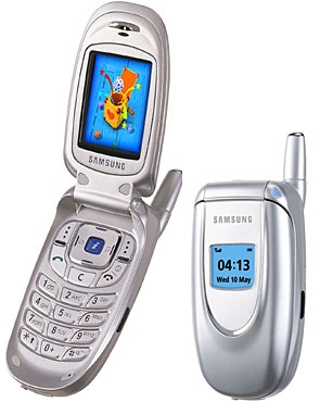 Samsung E100 K Mobile E100 - descripción y los parámetros