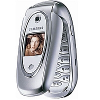 
Samsung E330 tiene un sistema GSM. La fecha de presentación es  primer trimestre 2004.