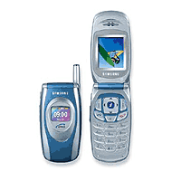 
Samsung E400 tiene un sistema GSM. La fecha de presentación es  segundo trimestre 2003.